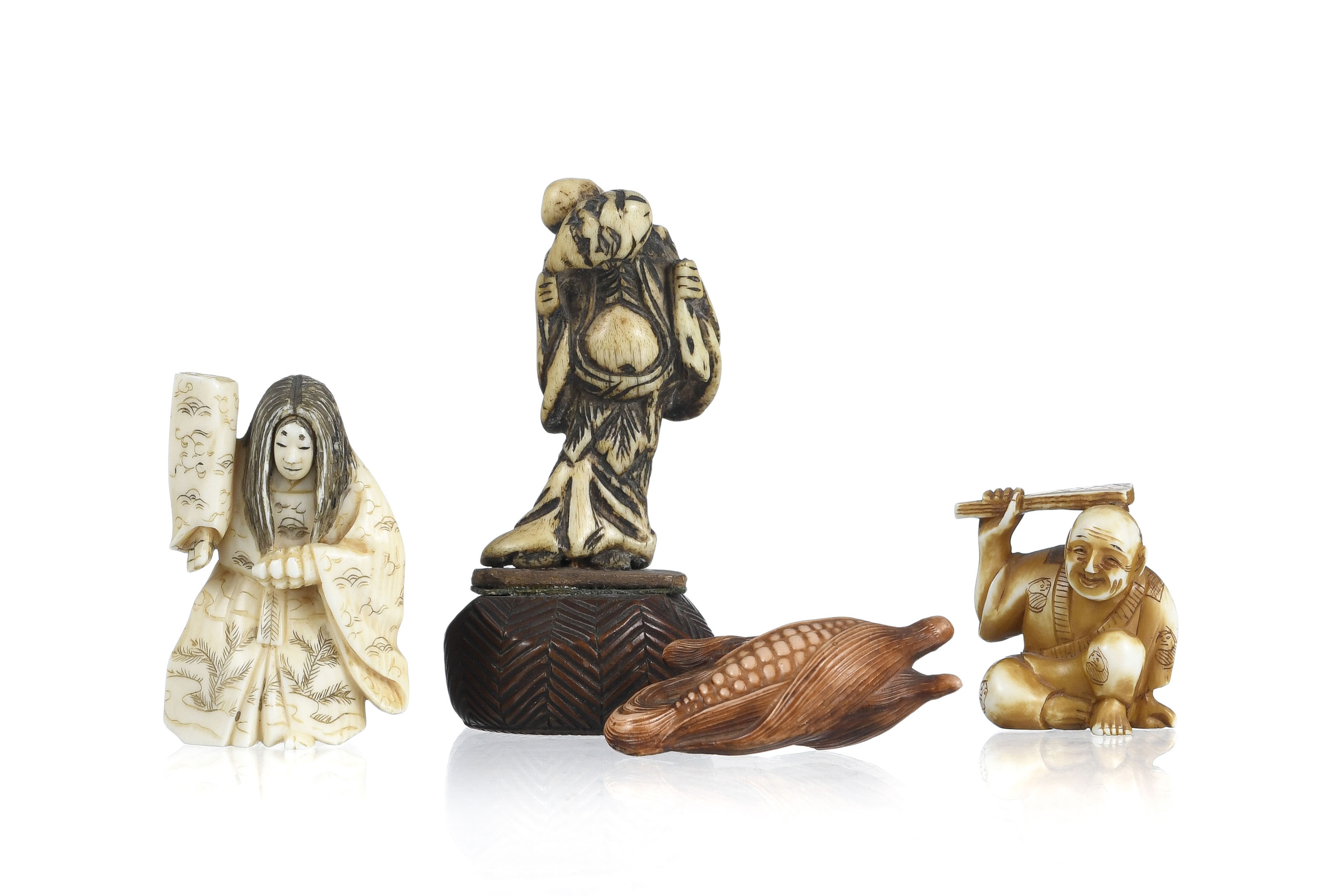 Ensemble de 4 netsuke en ivoire, Japon, époque Edo… | Piguet