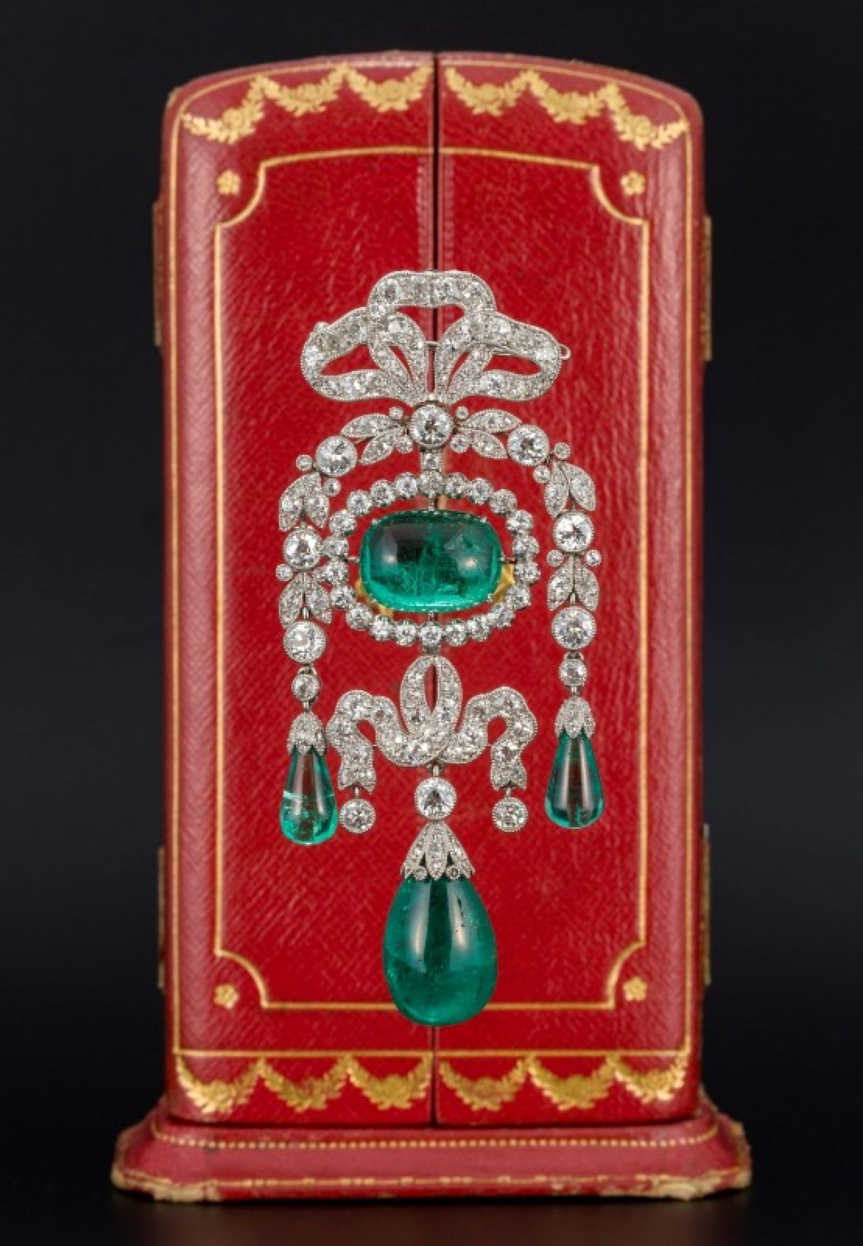 Cartier, broche Belle Epoque à motif de noeud
