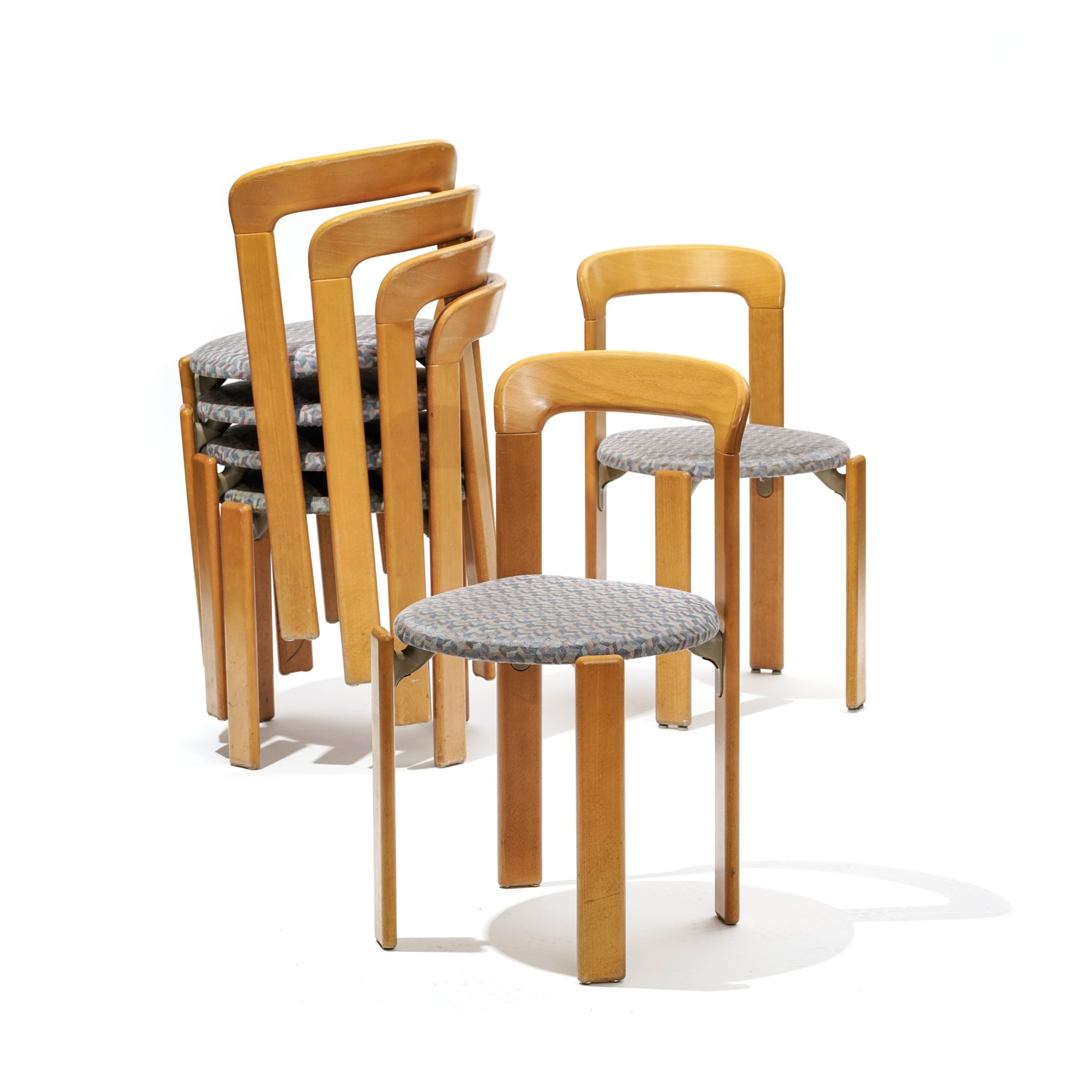 Suite de 6 chaises par Bruno Rey (1935), édition… | Piguet